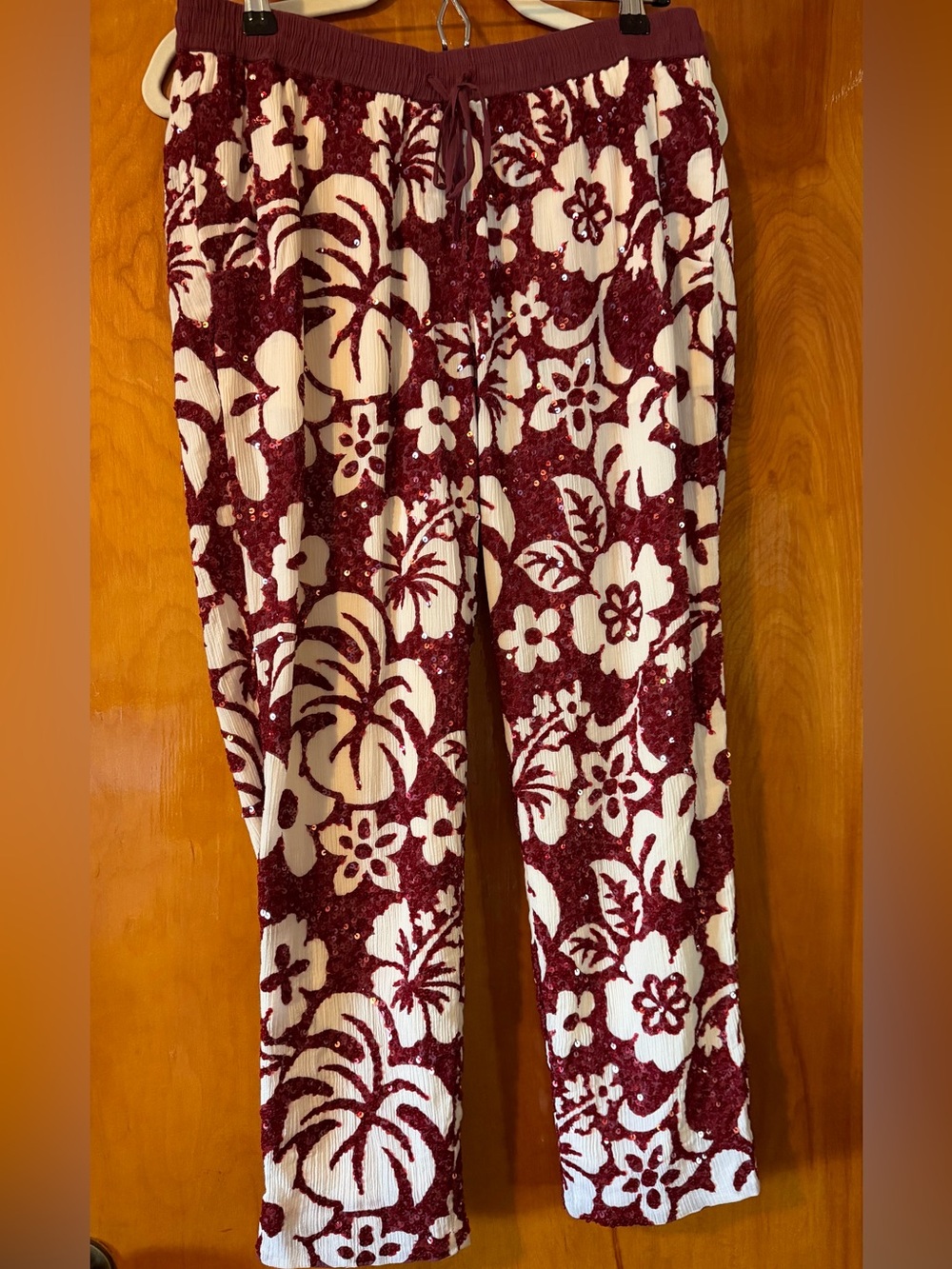 NWT Women’s J. Crew Maroon and White Floral Sequin Joggers, size 6